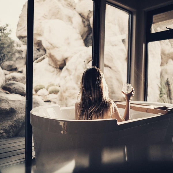 How to enjoy a natural and organic warm bath